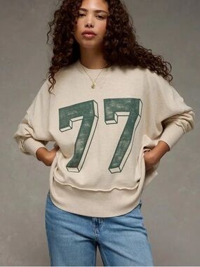 American Eagle Big Hug 77 Graphic Crewneck Sweatshirt